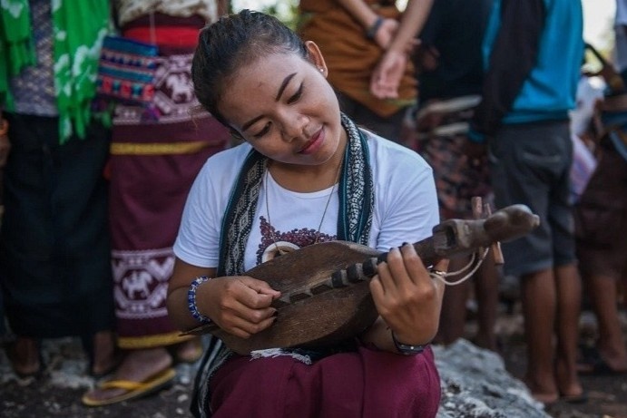 Hu tuc bat dau, buoc phu nu phai lay ke ham hiep minh hinh anh
