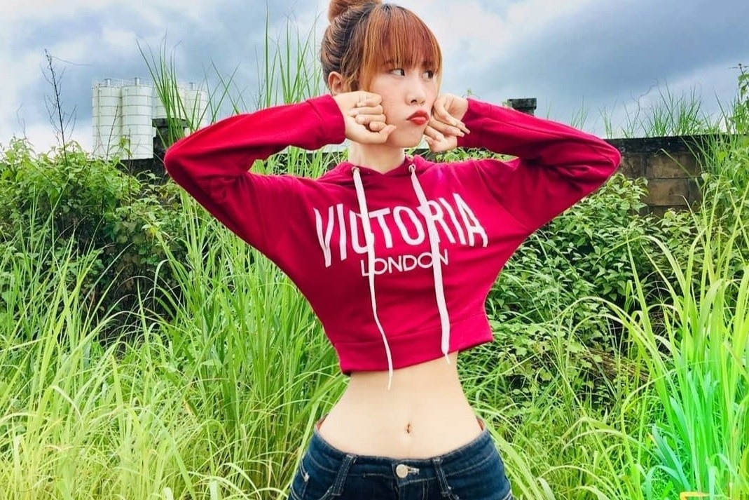 Hot girl co vong eo 35 cm bi to cat xuong suon, chinh anh qua da hinh anh