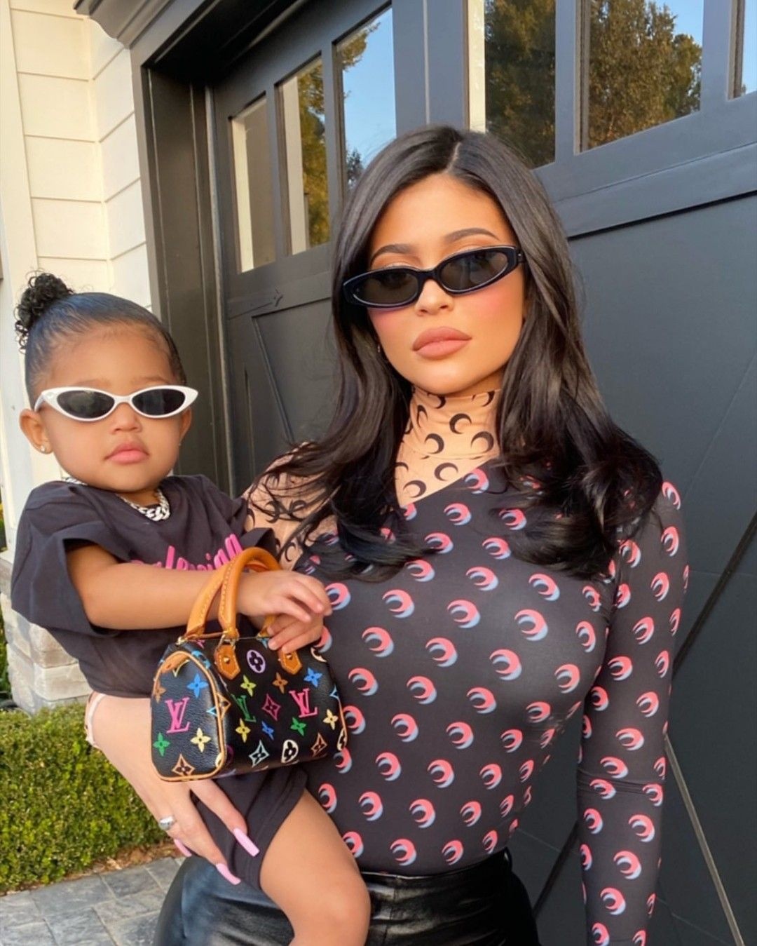 Kylie Jenner tặng quà cho con gái ảnh 2 Kylie Jenner tang qua cho con gai anh 2