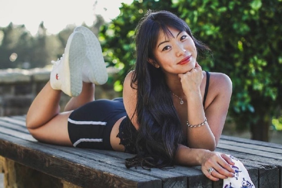 Golf thu bi duoi viec vi ua dien vay ngan hinh anh