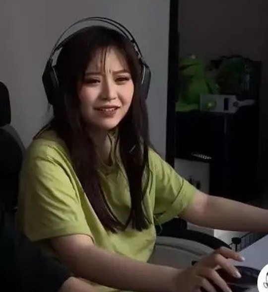 hot girl lộ mặt thật ảnh 3 hot girl lo mat that anh 3