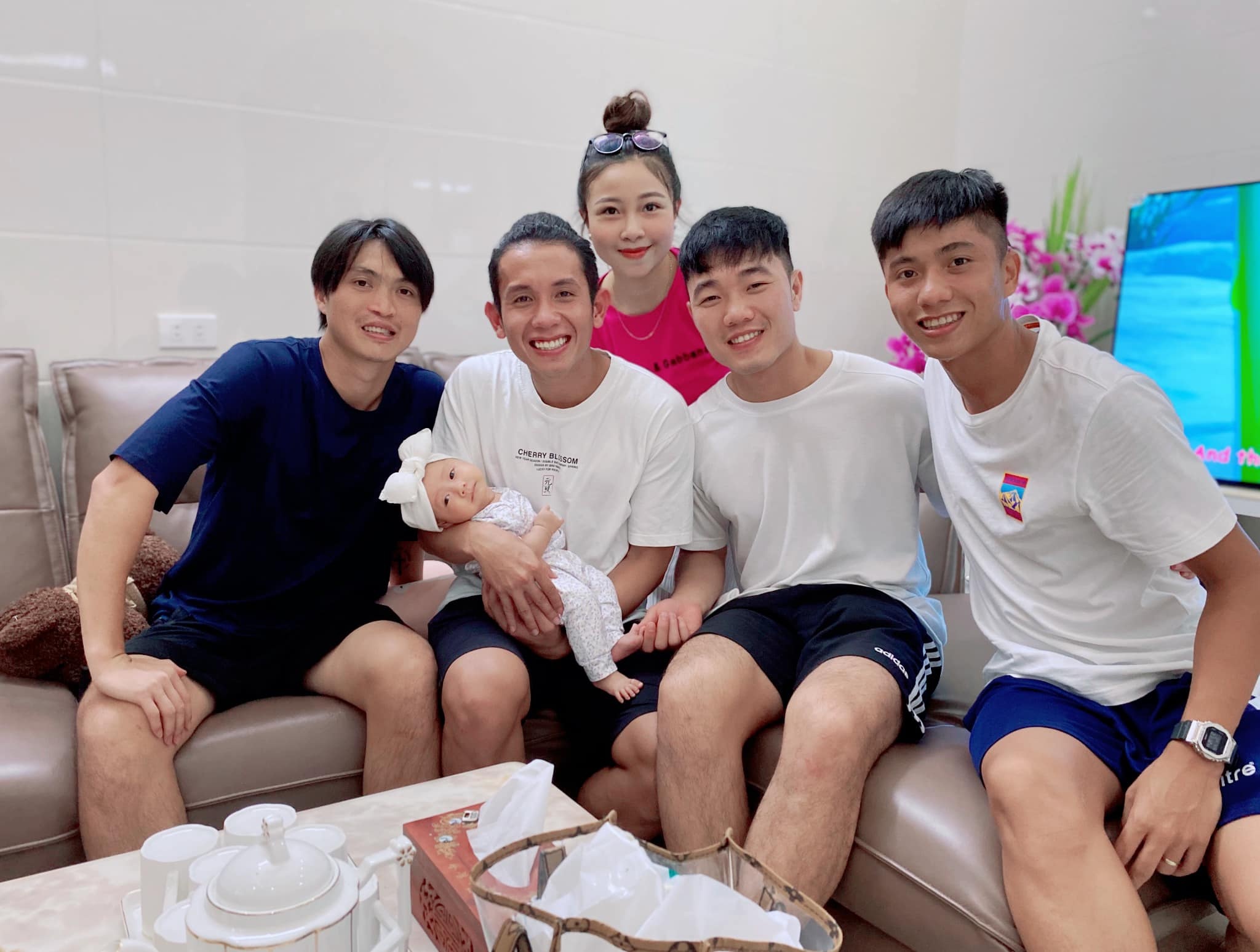 cau thu don trung thu anh 6