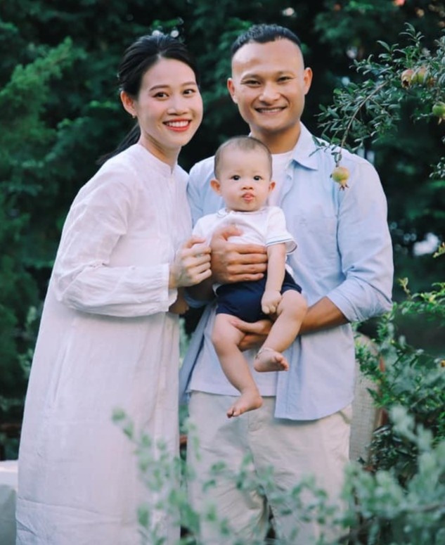 cầu thủ đón trung thu ảnh 2 cau thu don trung thu anh 2