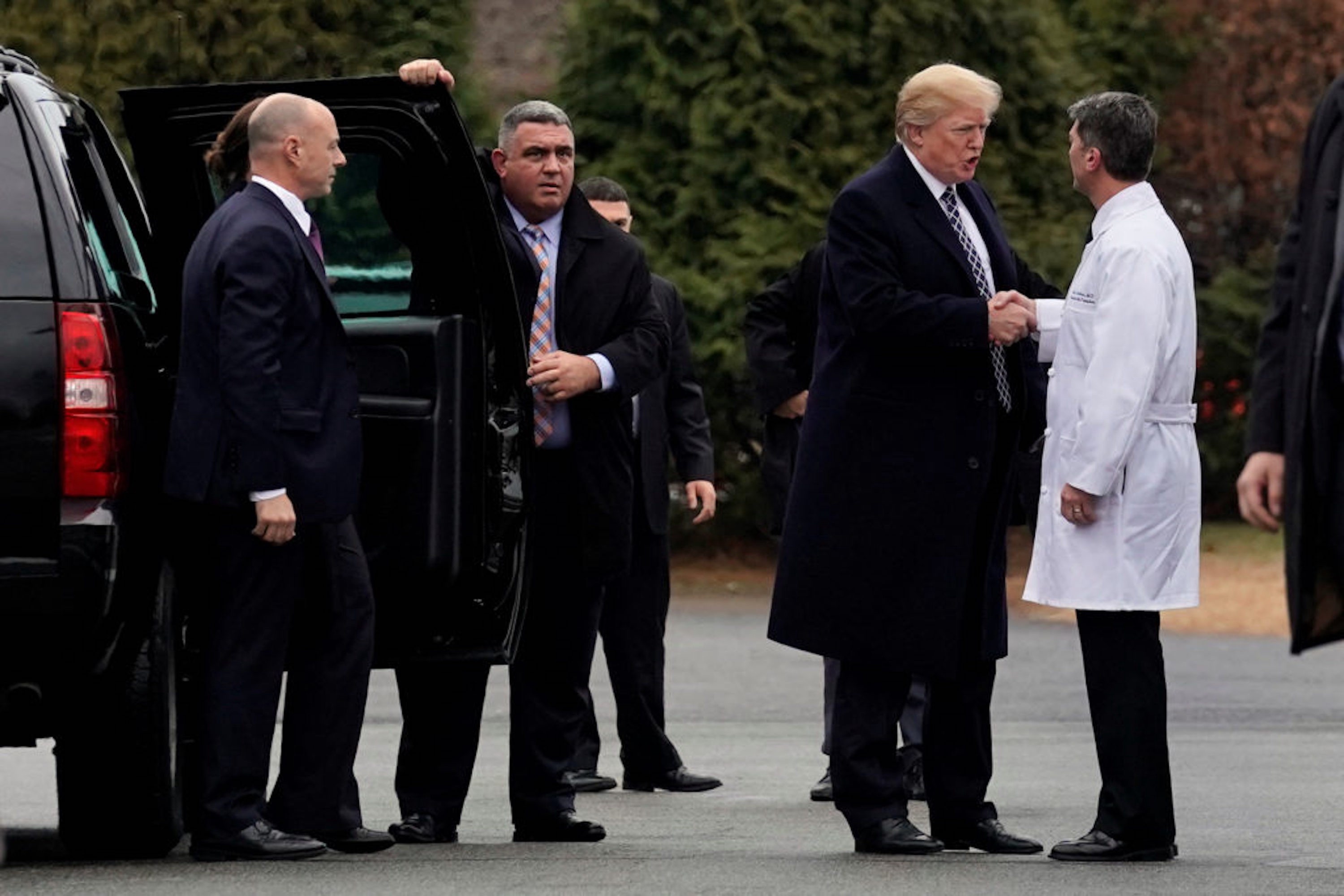 bác sĩ điều trị cho trump ảnh 6 bac si dieu tri cho trump anh 6