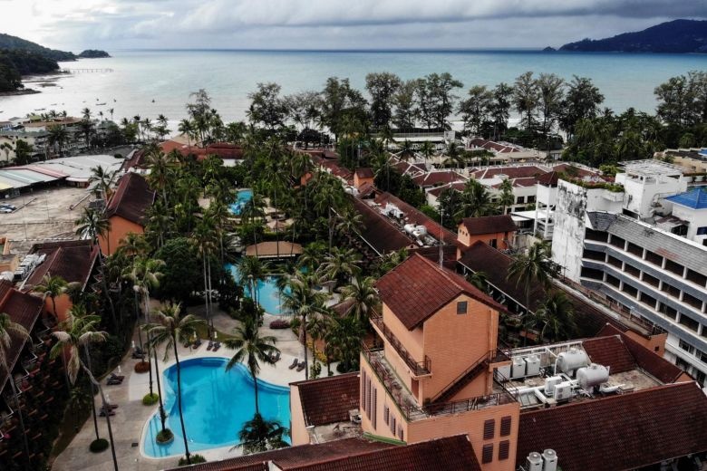 gioi nha giau cach ly anh 1