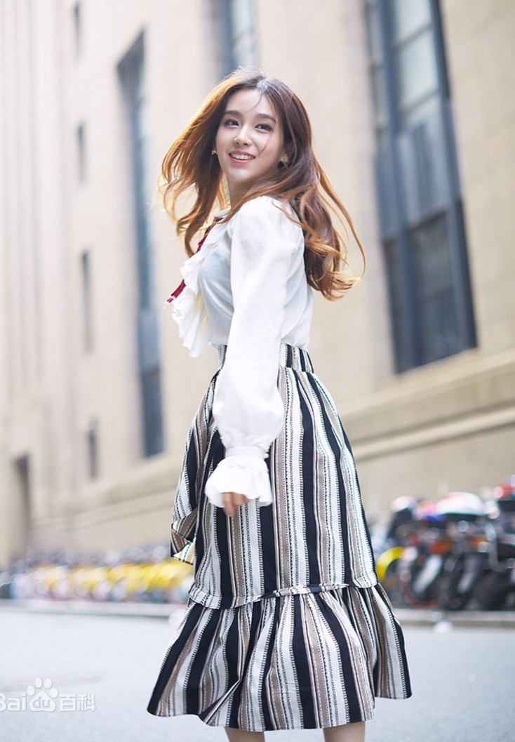 nu binh luan vien eSports anh 6