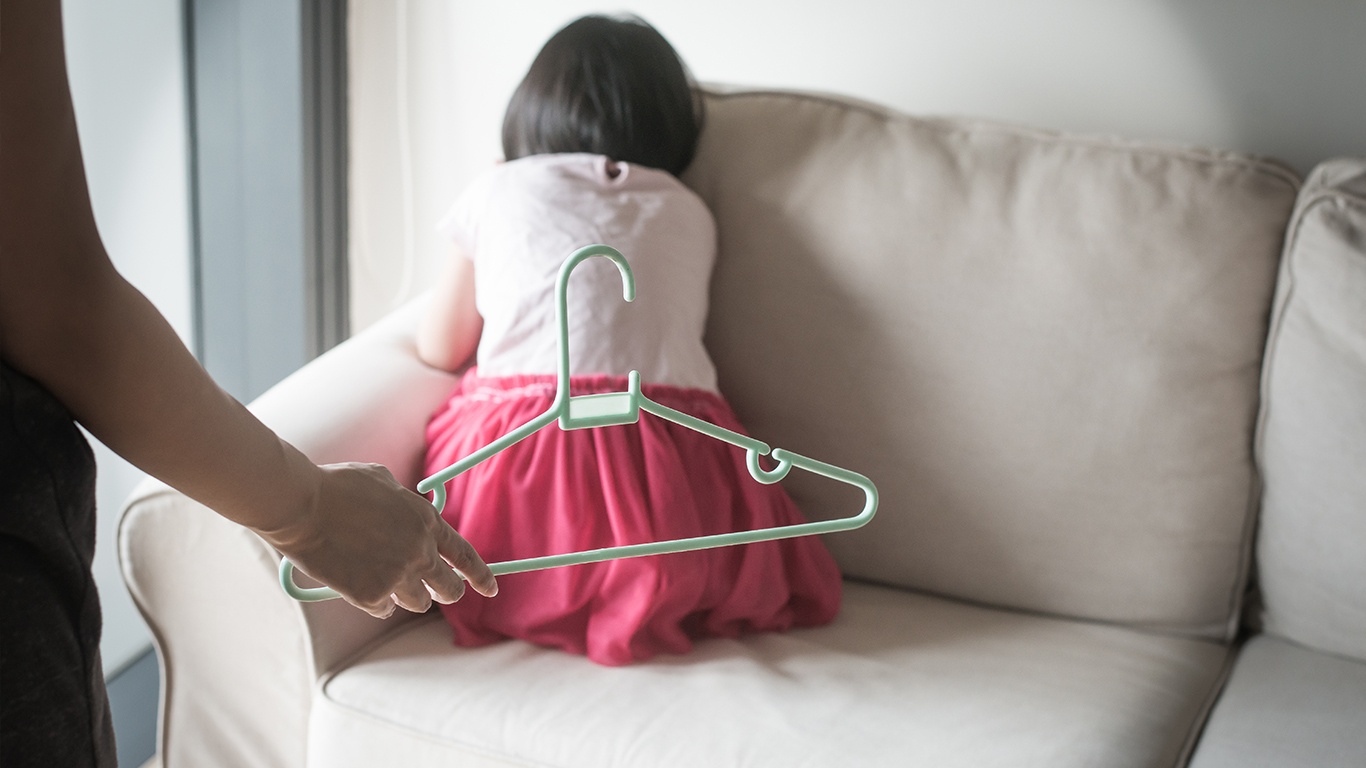 cam cha me danh con anh 1