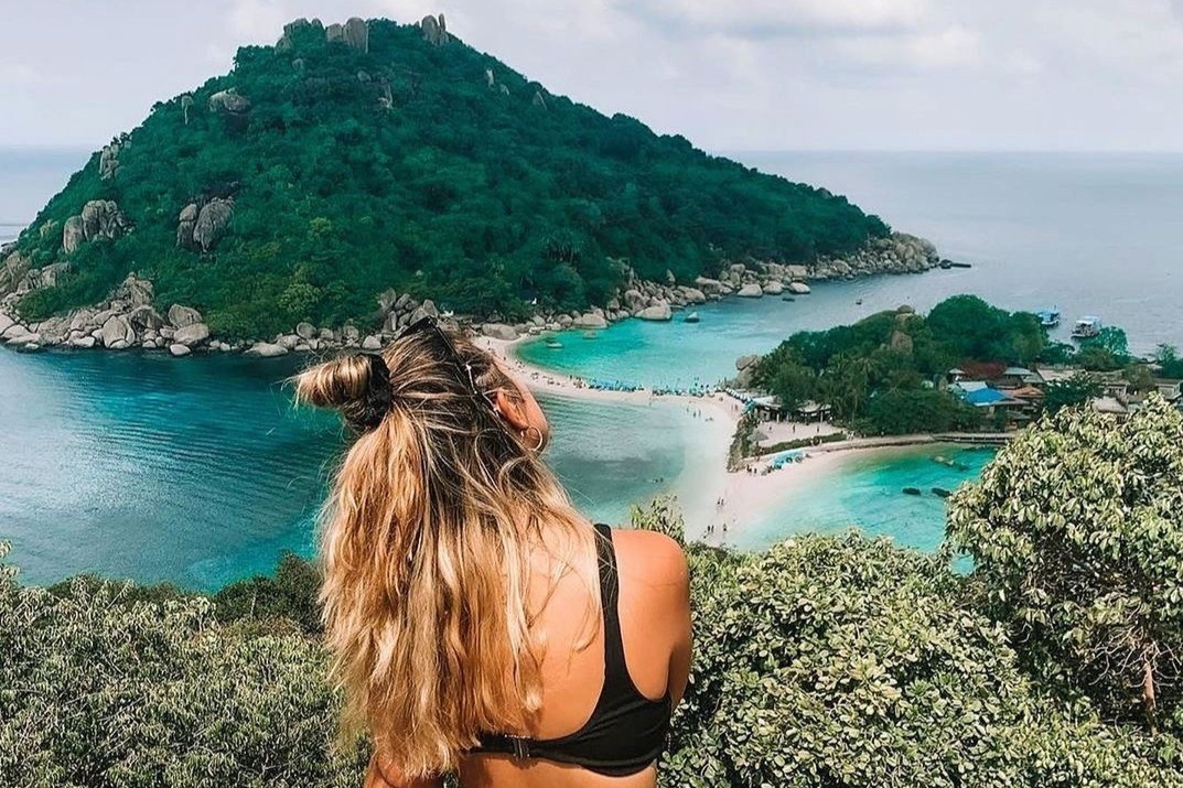 Du khach bi bat giam vi che bai khu nghi mat o Thai Lan hinh anh