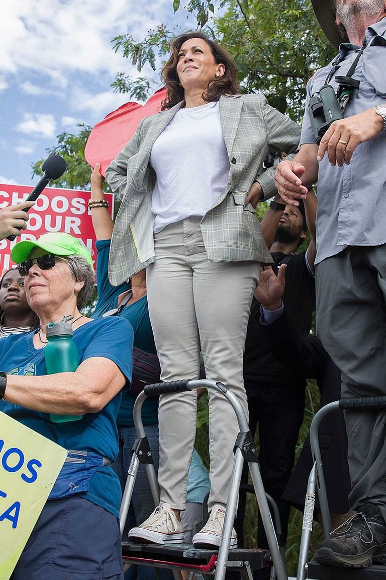 đôi converse của tân phó tổng thống Mỹ ảnh 6 doi converse cua tan pho tong thong My anh 6