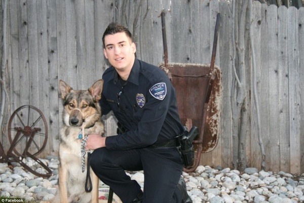 cảnh sát dỗ trẻ em ảnh 2 canh sat do tre em anh 2