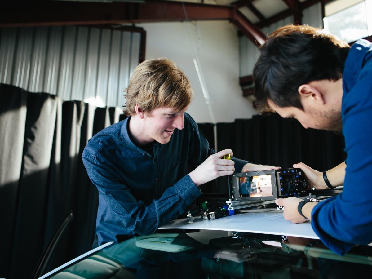 ty phu tre nhat the gioi anh 2