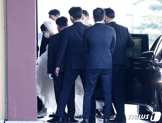 hon nhan cua gioi tai phiet anh 1