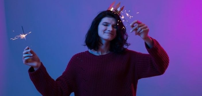 giao thua mot minh anh 6