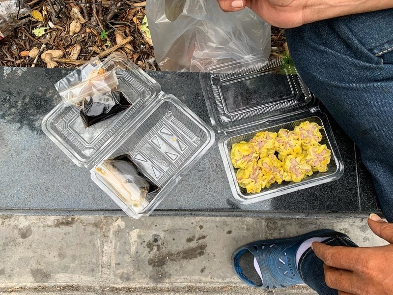 buoi trua cua tai xe giao hang anh 5