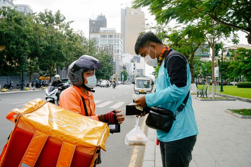 buoi trua cua tai xe giao hang anh 8