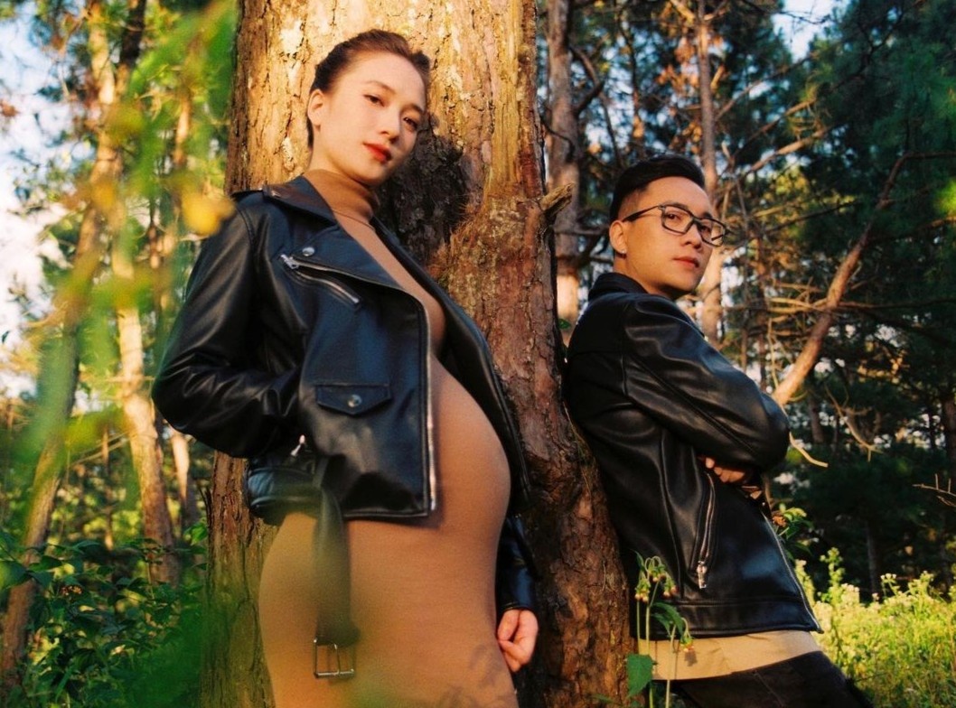 hot girl sinh con anh 1