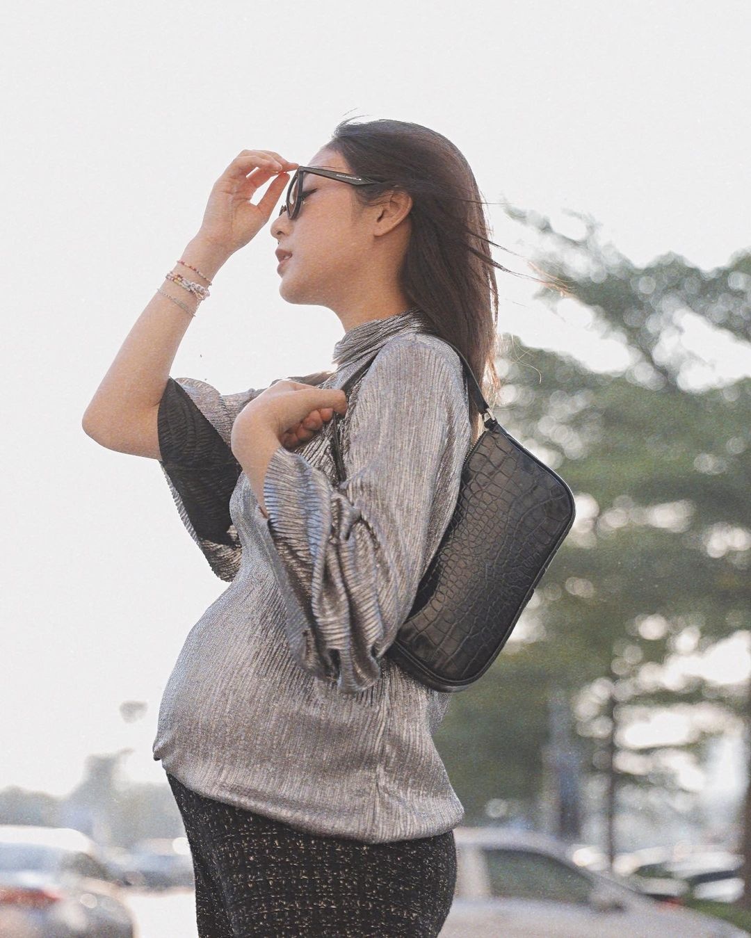 hot girl sinh con anh 9