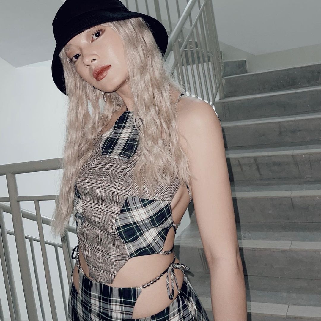 hot girl don giao thua anh 6