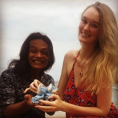 chong cu vo tien mang thai anh 2