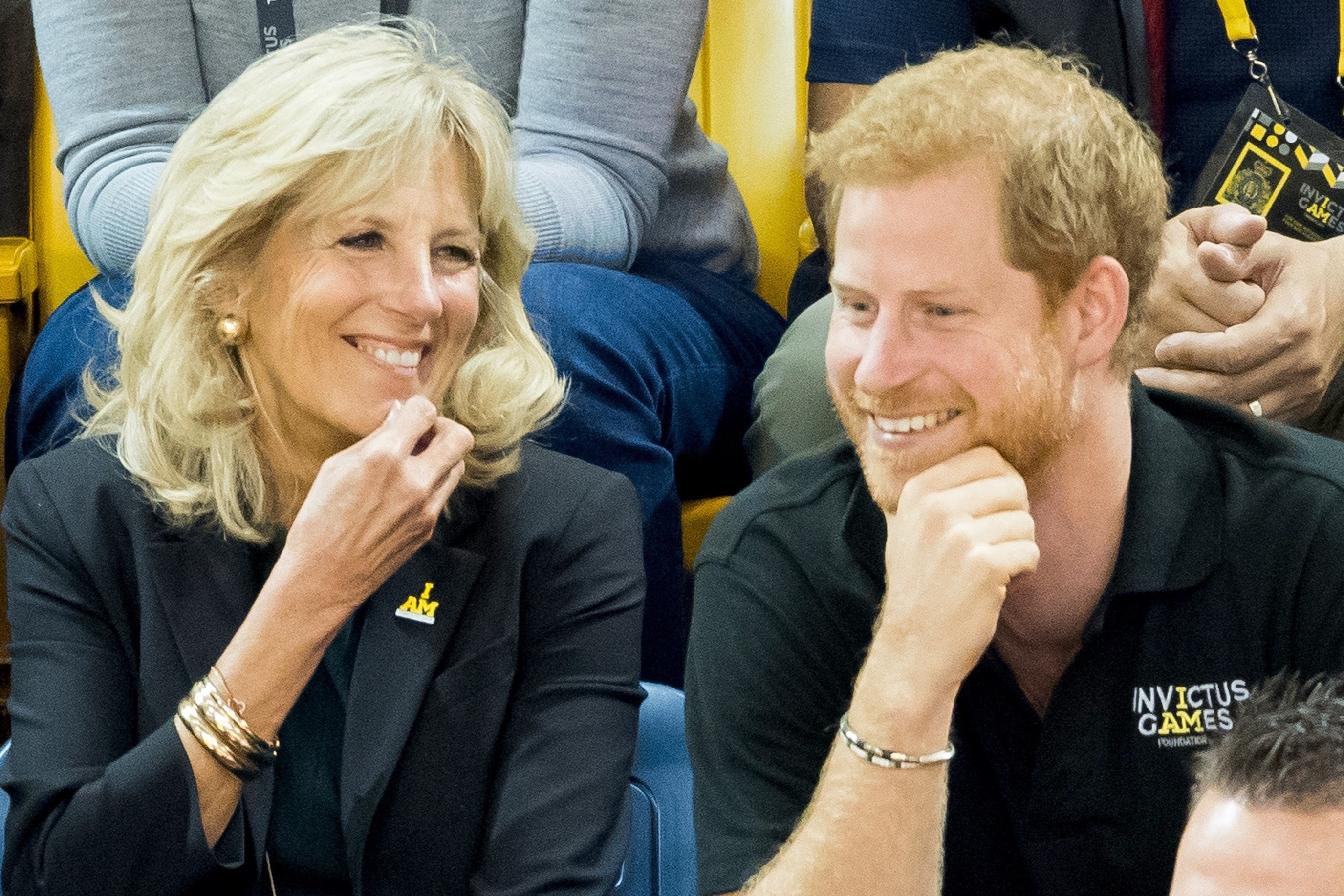 Tinh ban dac biet cua ba Biden va Hoang tu Harry hinh anh