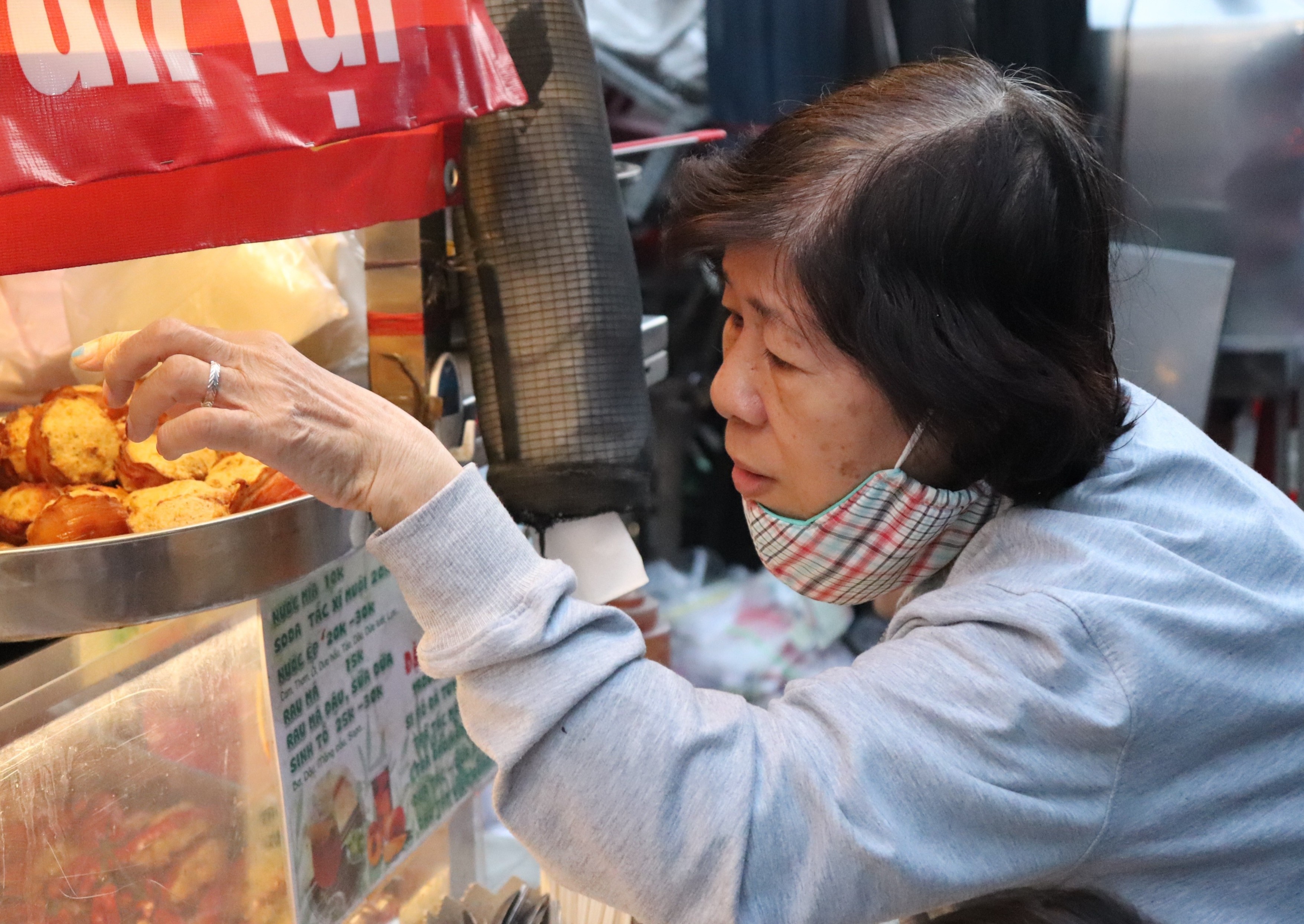 quan an hut khach nho ten la anh 9