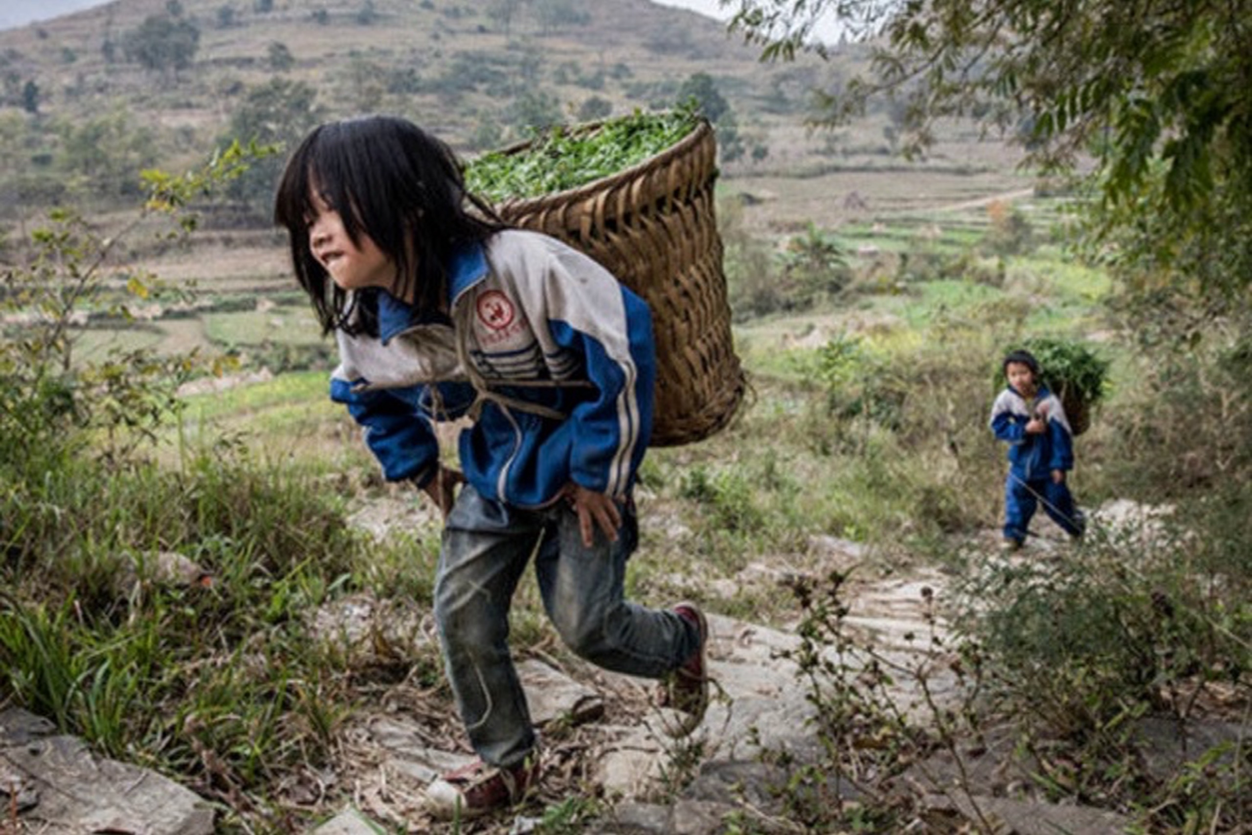 Streamer 'Cau be ban diem' qua doi trong ngheo doi hinh anh