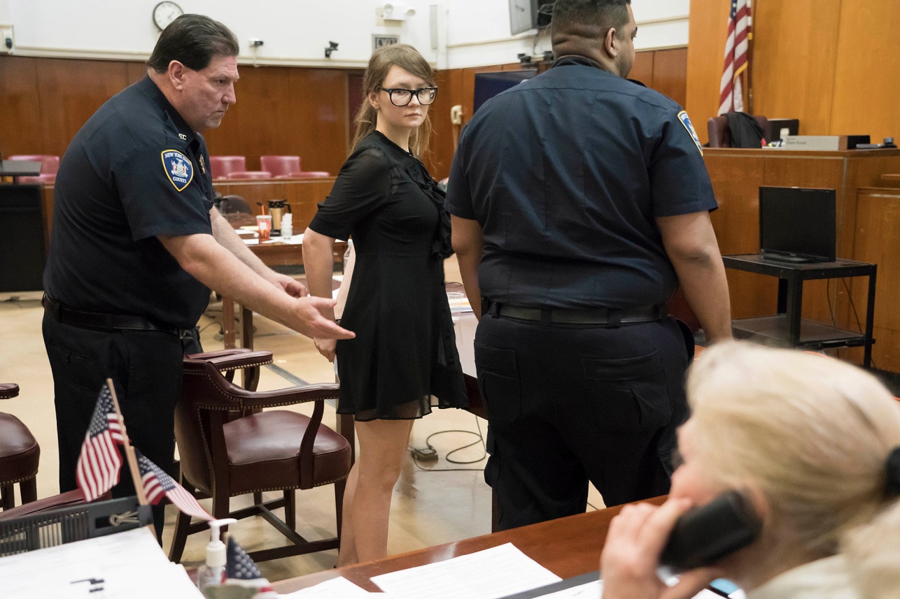 nu thua ke gia mao ra tu anh 1