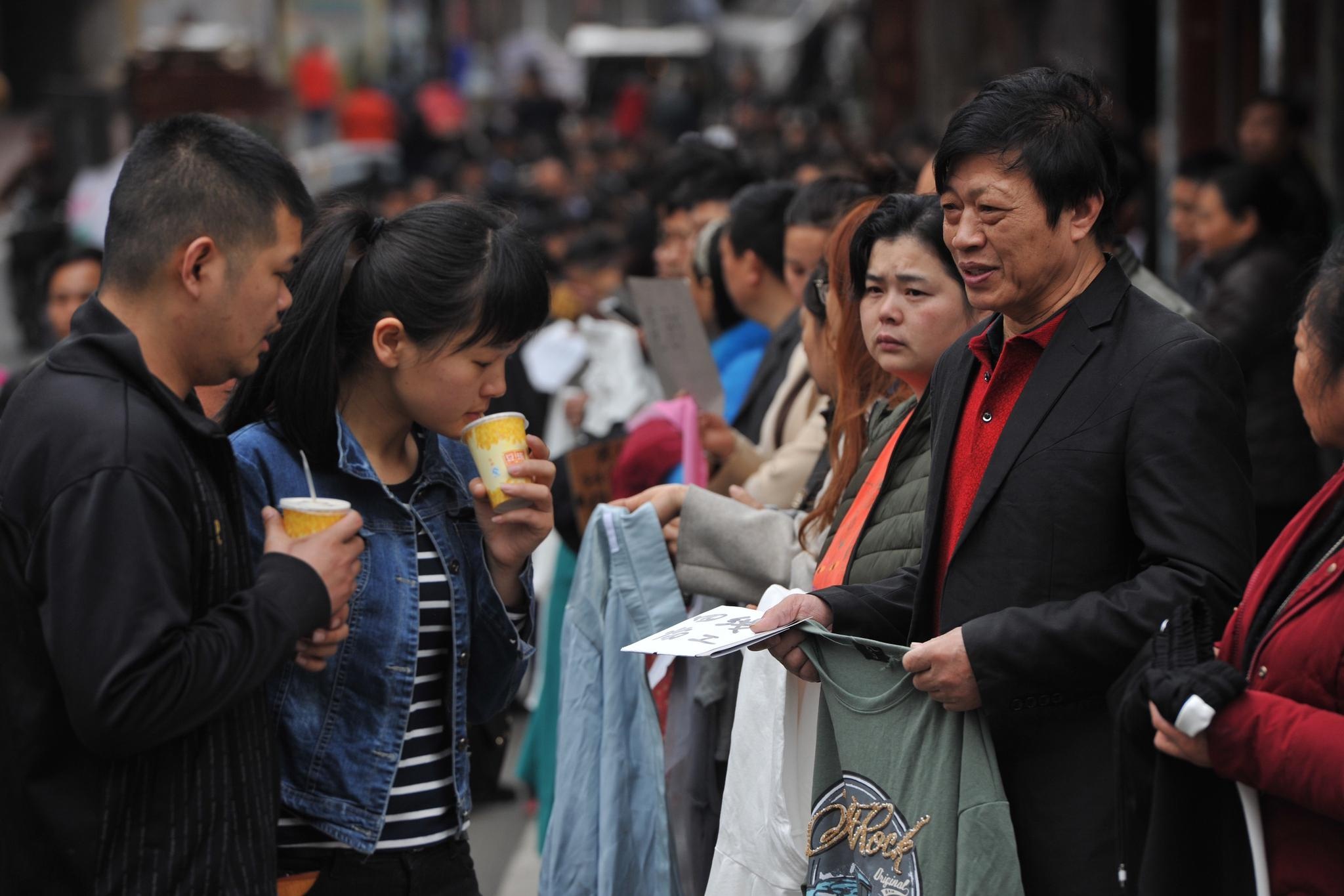 nhân viên tuyển sếp ở Trung Quốc ảnh 3 nhan vien tuyen sep o Trung Quoc anh 3