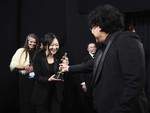 phien dich vien xinh dep anh 7