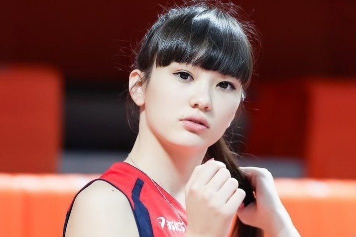 'Hoa khoi bong chuyen' chau A ket hon chi sau hai lan gap chong hinh anh