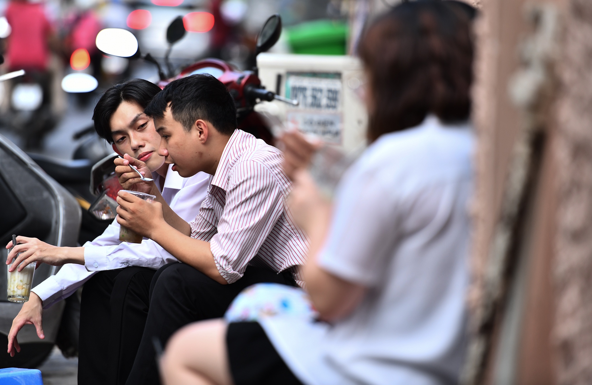 Xe chè Dương Quá hút khách tại TPHCM ảnh 1 Xe che Duong Qua hut khach tai TPHCM anh 1