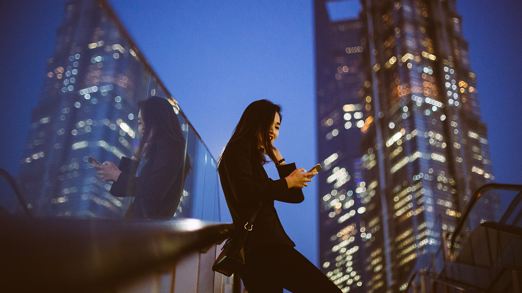 phu nu trung quoc mua nha anh 1