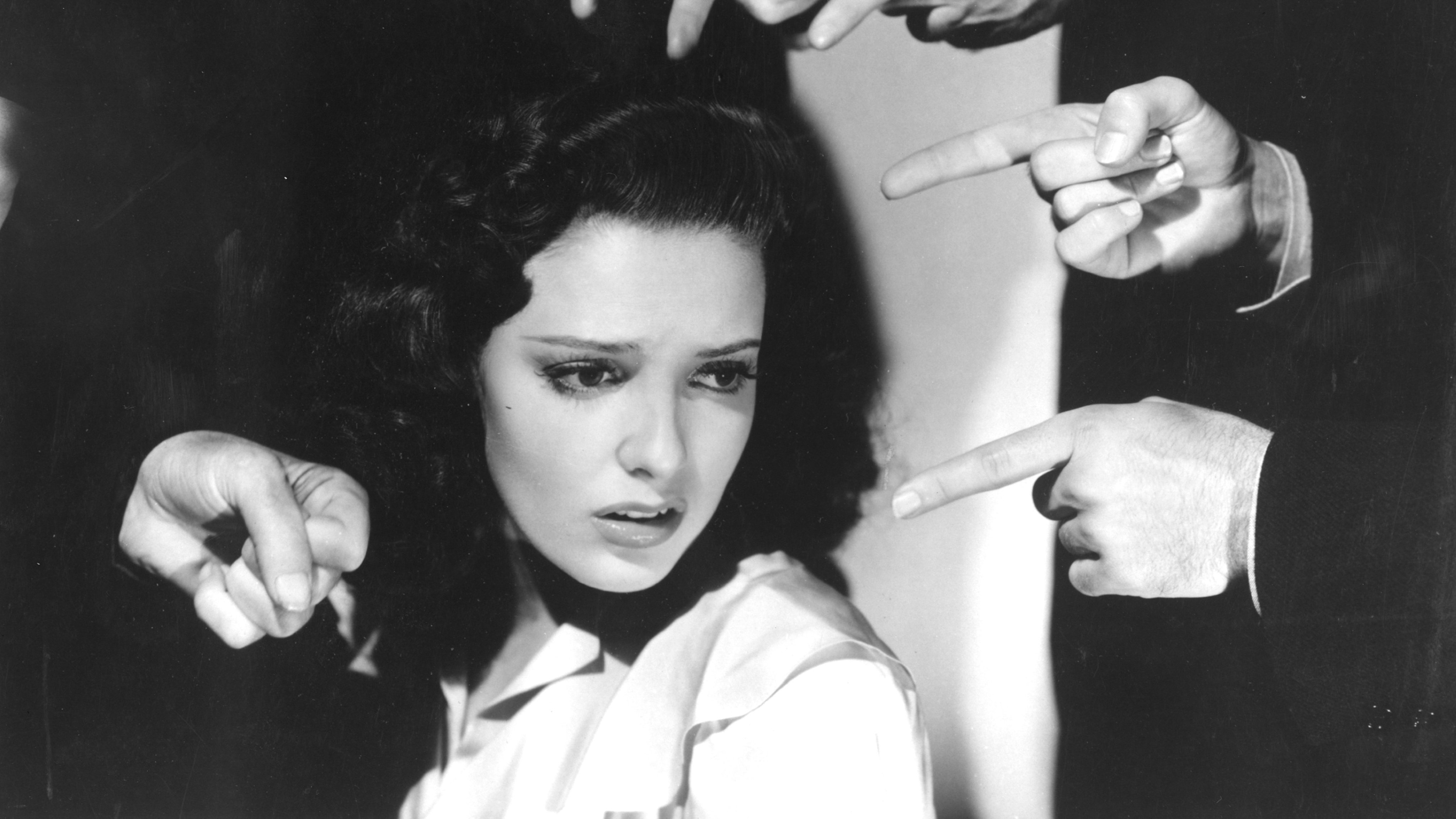 dien vien bi tung clip nong anh 3