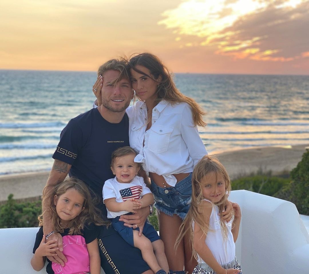 ban gai cau thu italy anh 3