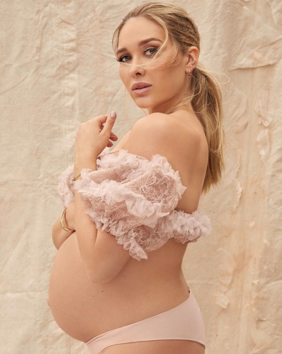 vợ cầu thủ Bỉ ảnh 3 vo cau thu Bi anh 3