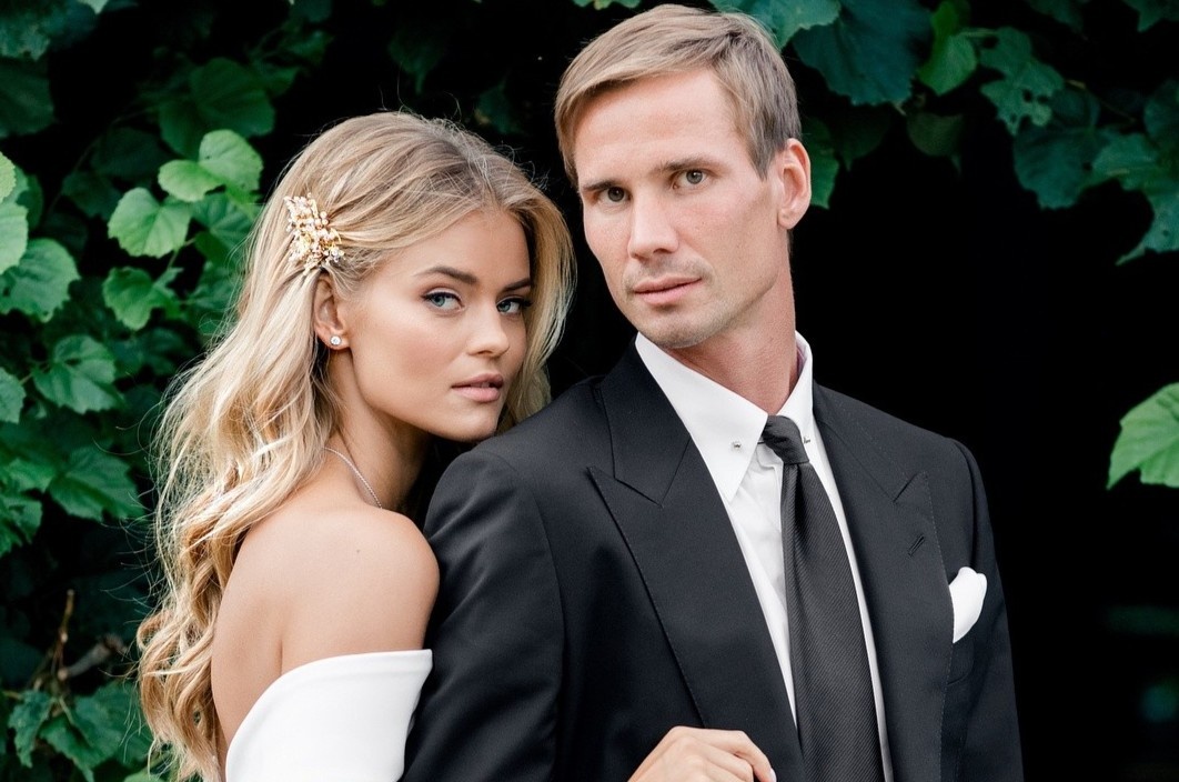 Cac nguoi dep ket hon voi cau thu Nga hinh anh