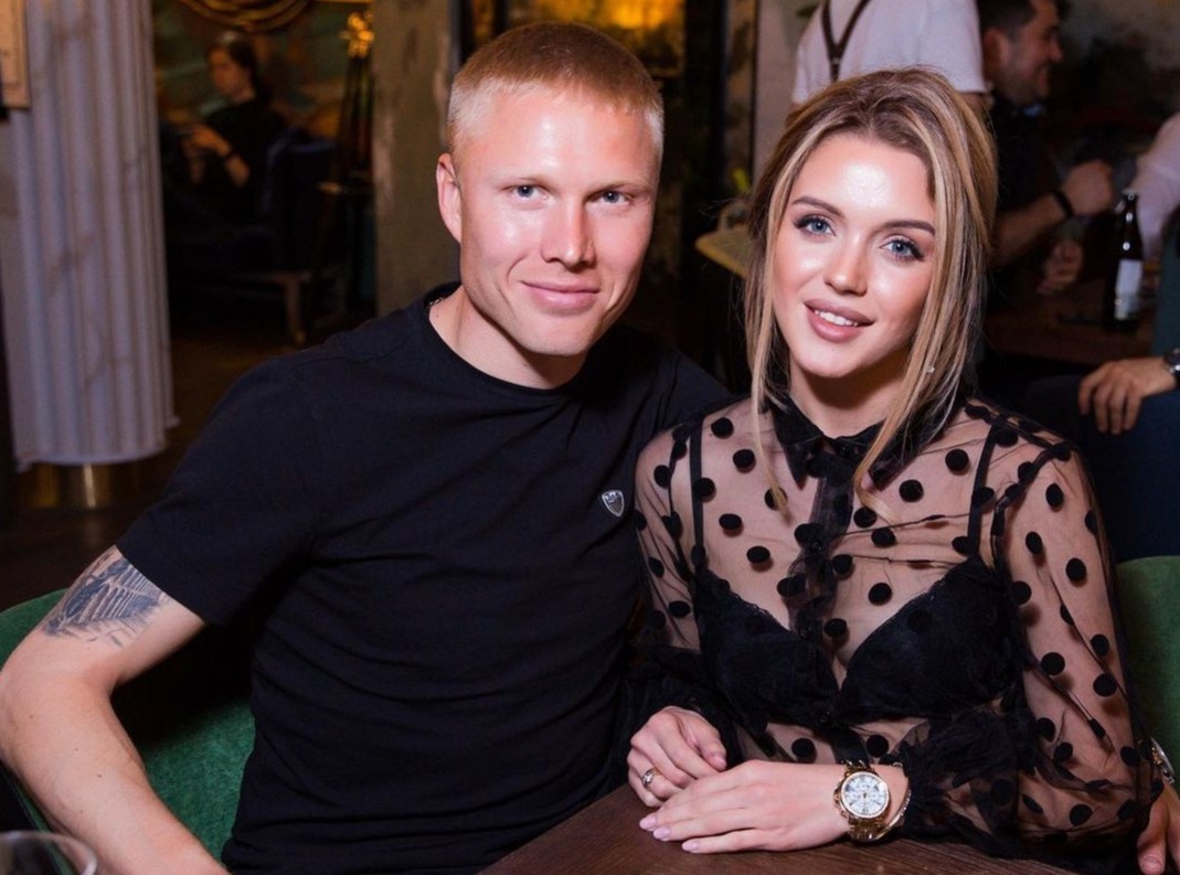 nguoi dep ket hon cau thu nga anh 4