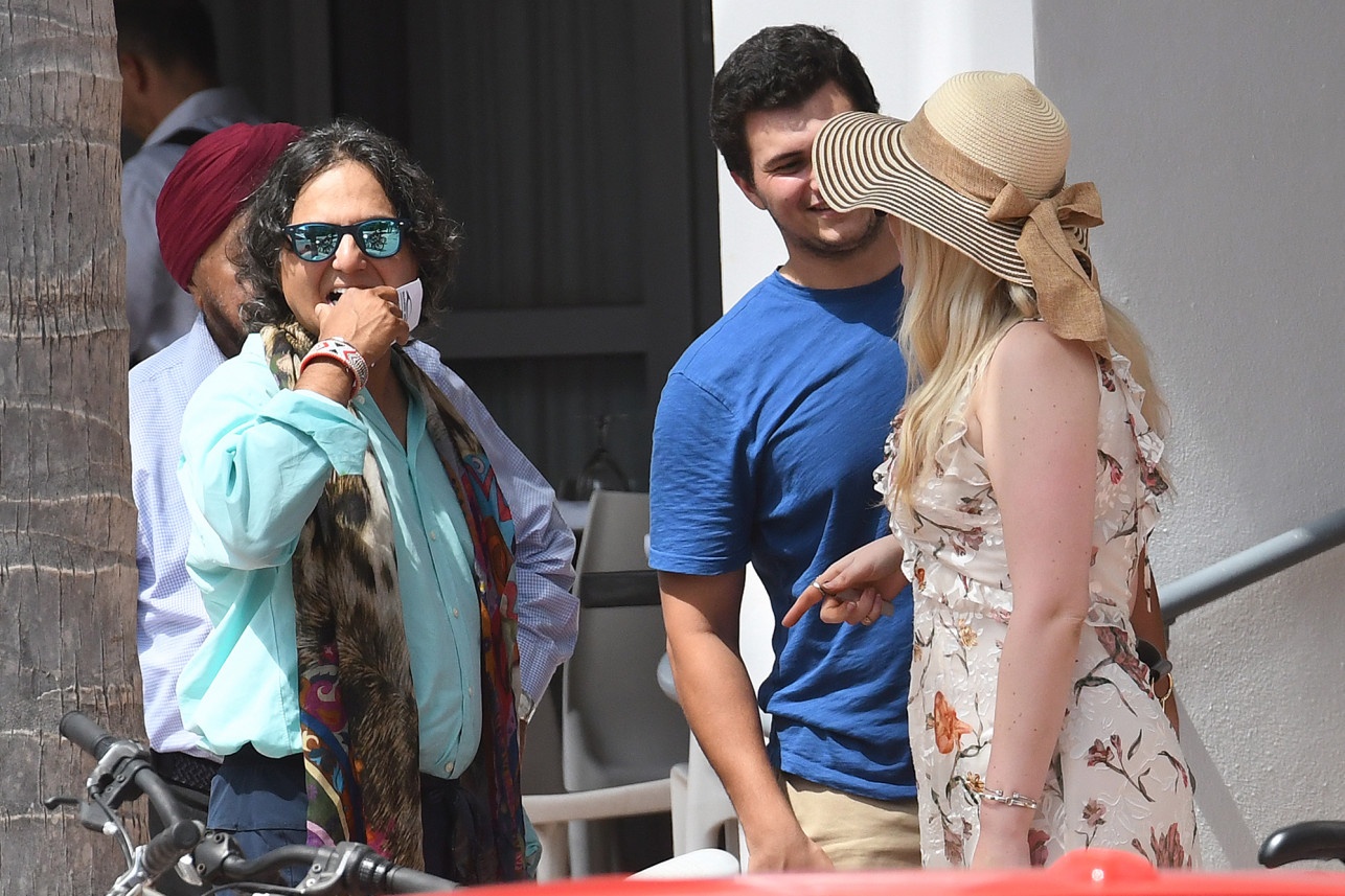 Tiffany Trump cuoi anh 1