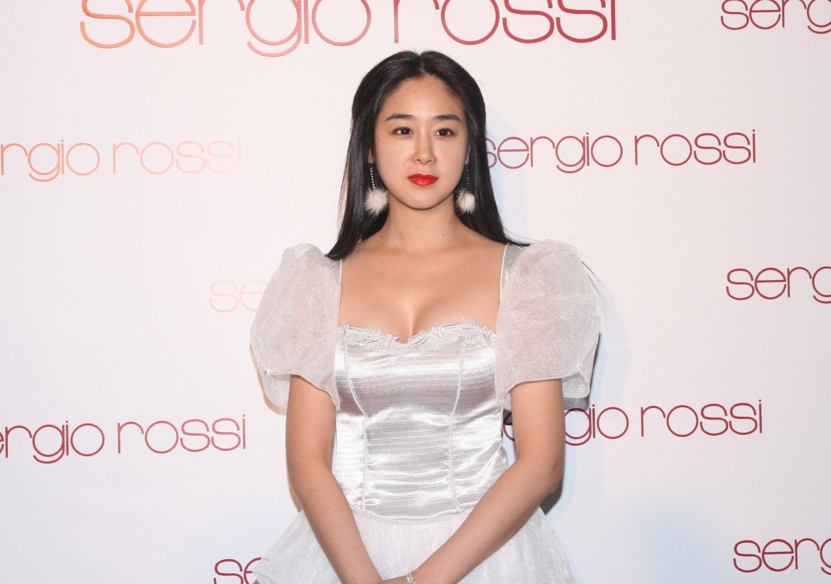 phu nu hong kong dong lanh trung anh 3