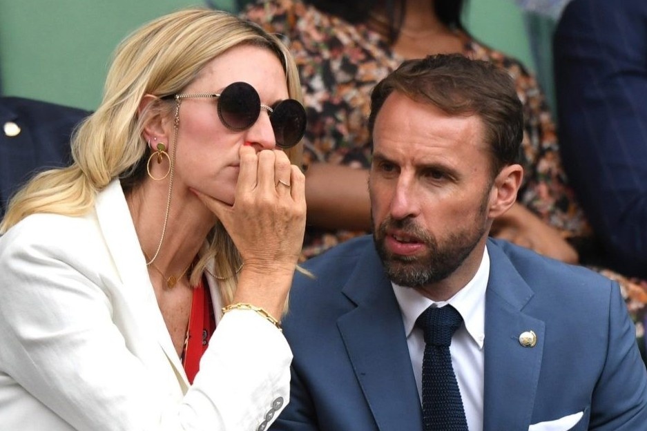 Nguoi vo ben canh HLV tuyen Anh suot hon 2 thap ky hinh anh