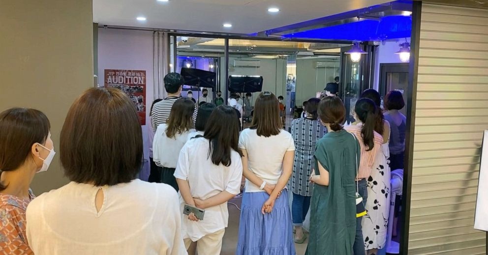 lo dao tao idol anh 3