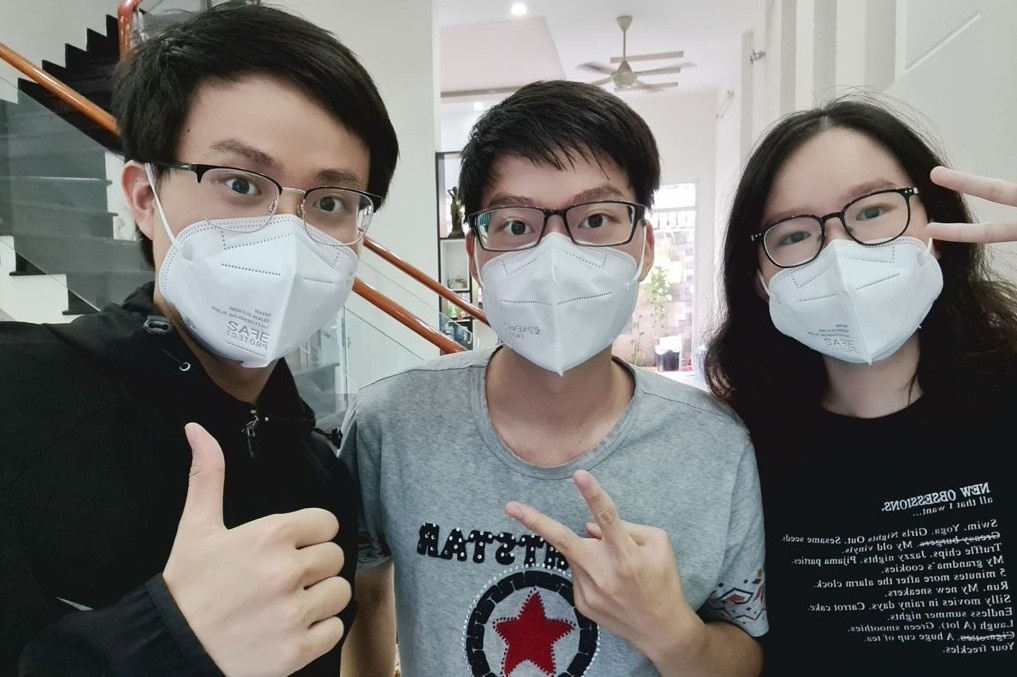 3 anh em ruot la sinh vien Y, cung tham gia chong dich o TP.HCM hinh anh