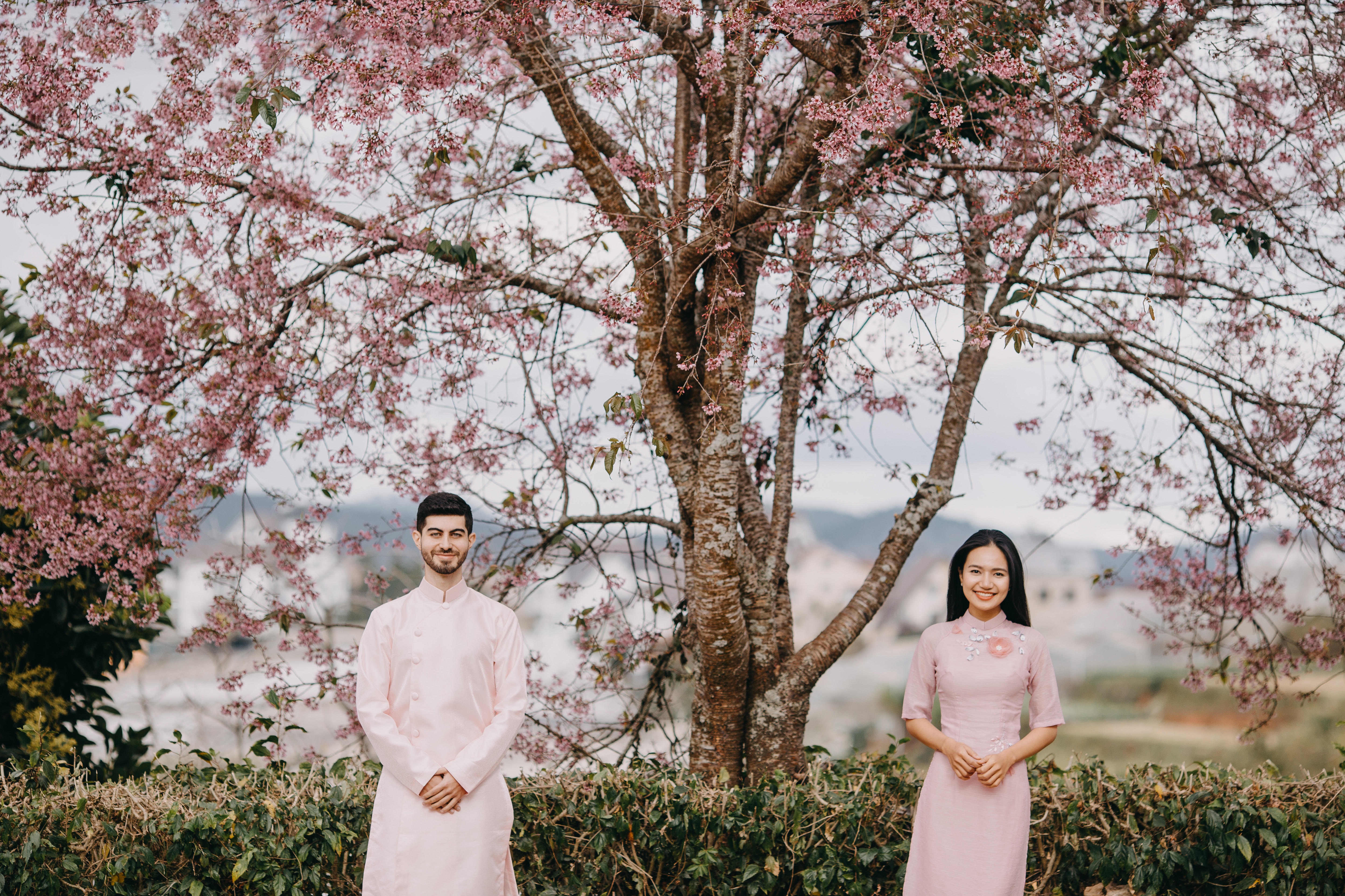 chang trai my sang viet nam cau hon ban gai anh 5