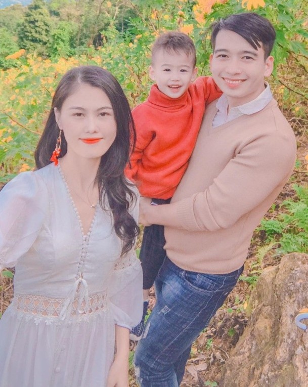 chien si khoc khi video call voi vo sap sinh anh 3