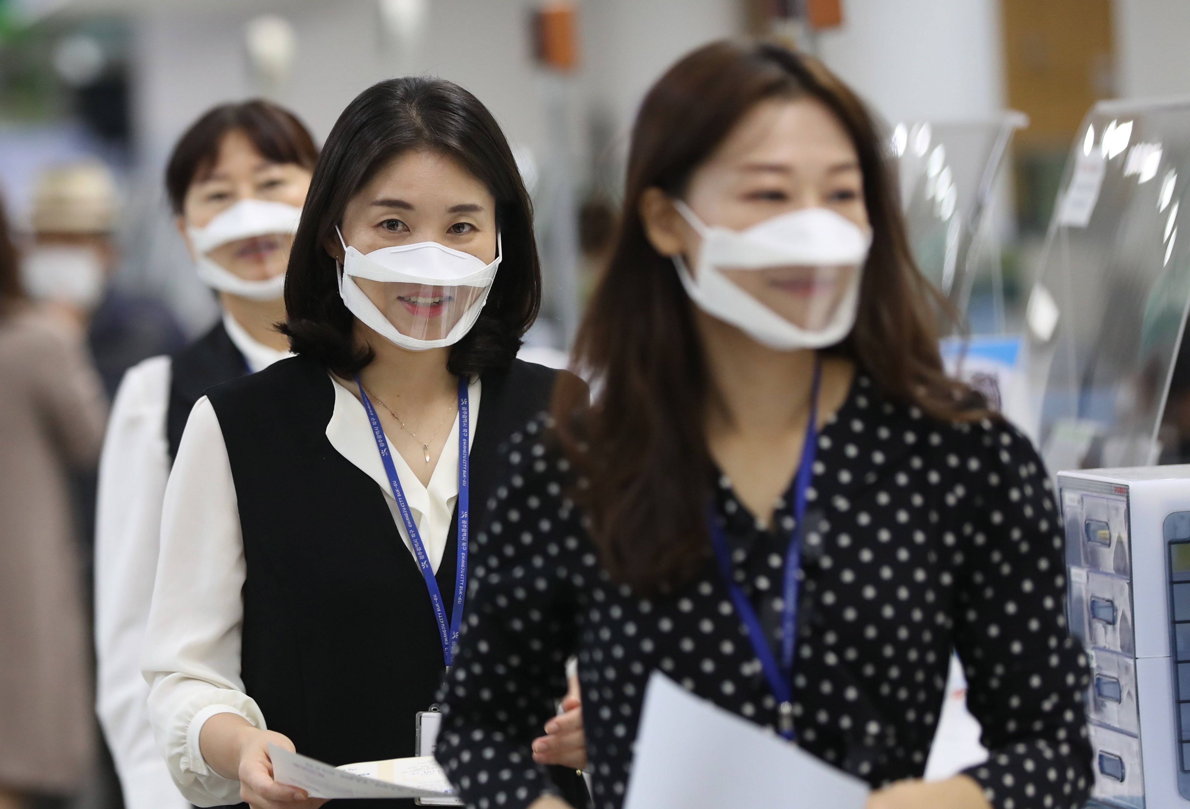 bị tẩy chay vì chưa tiêm vaccine ảnh 1 bi tay chay vi chua tiem vaccine anh 1