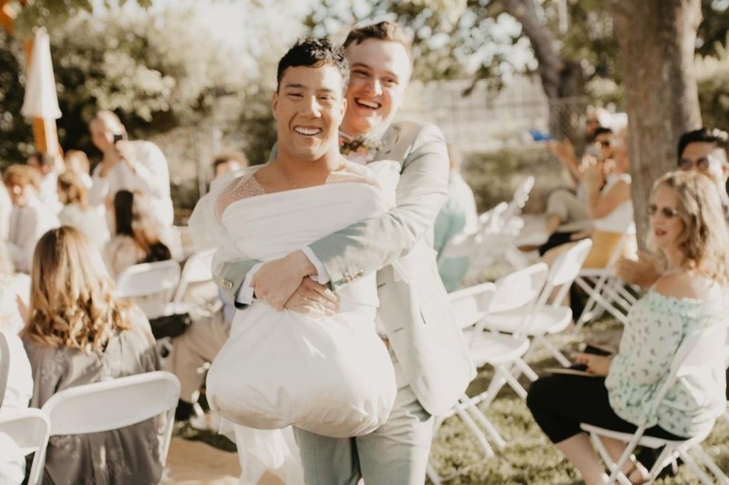 Tinh yeu cua chang trai khong tay chan hinh anh