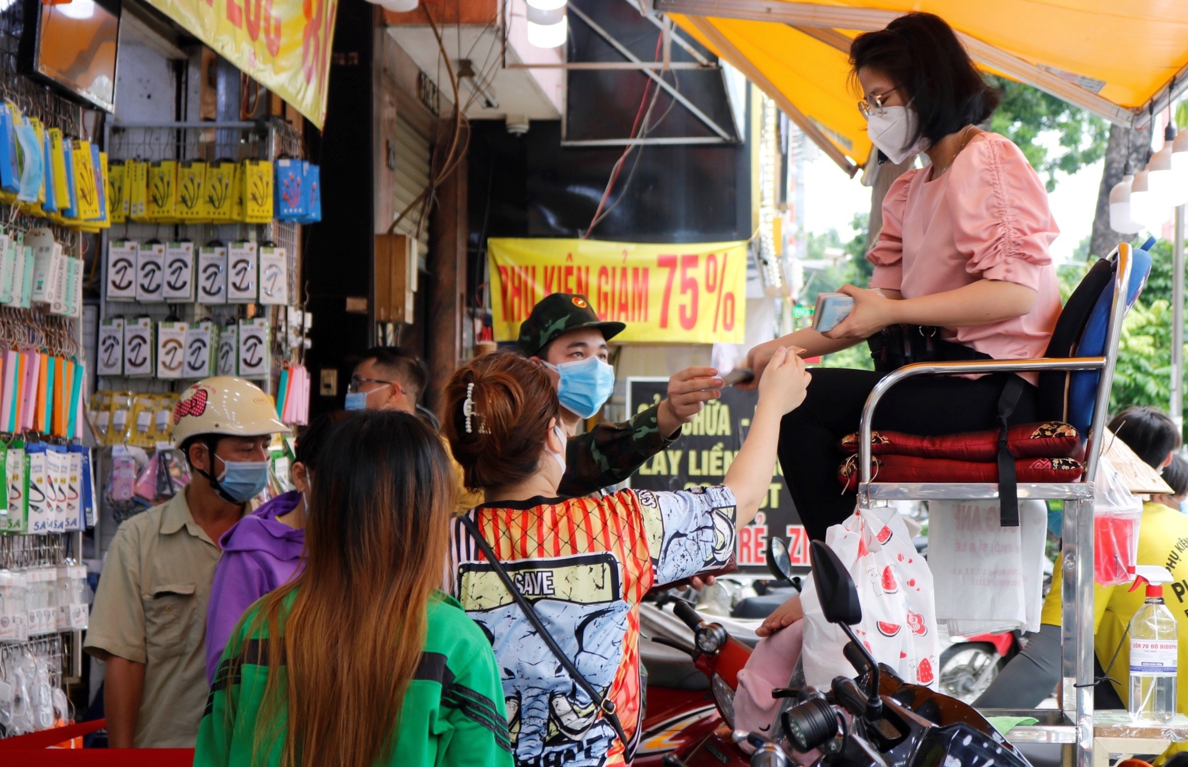 sửa điện thoại tphcm ảnh 8 sua dien thoai tphcm anh 8