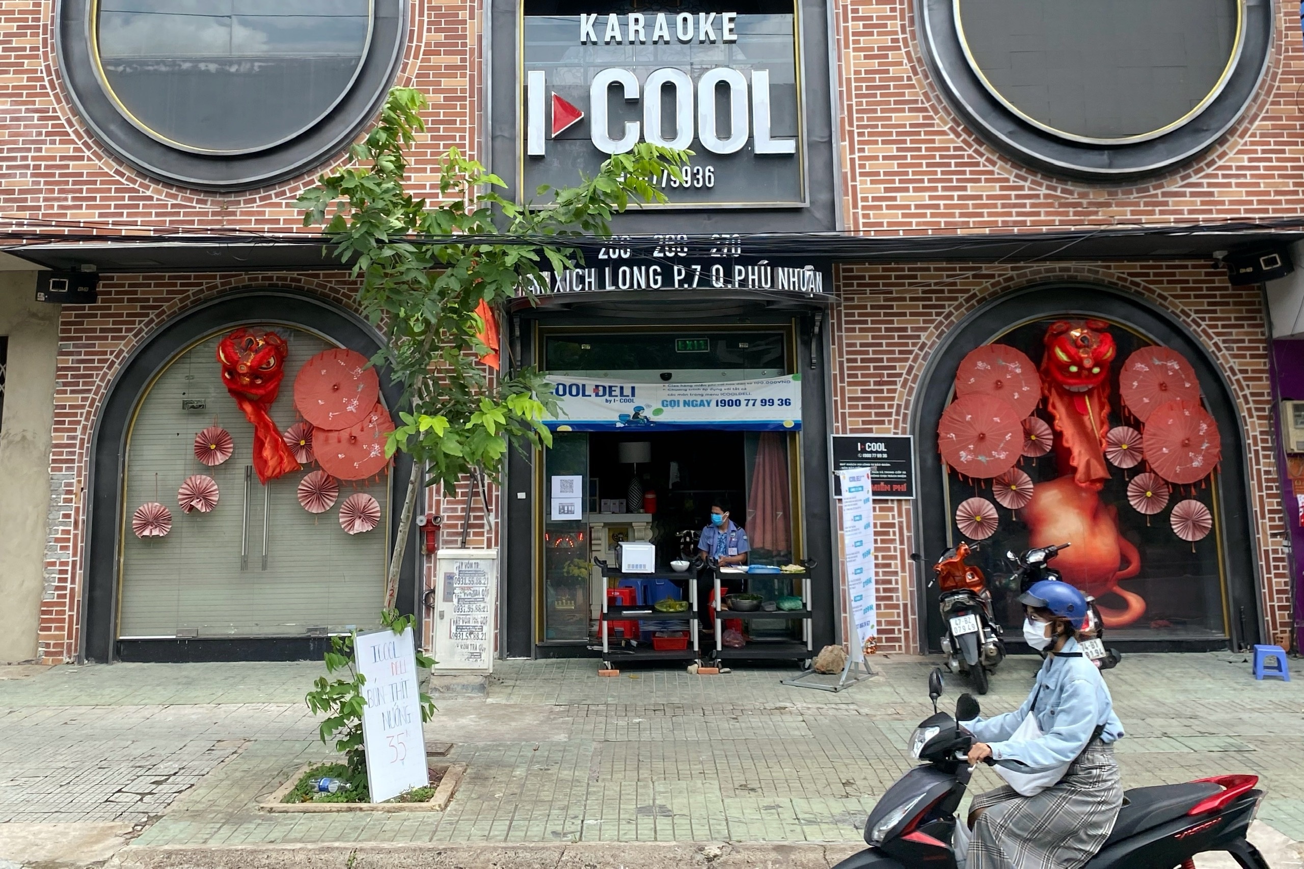 quán karaoke bán bún thịt nướng ảnh 5 quan karaoke ban bun thit nuong anh 5