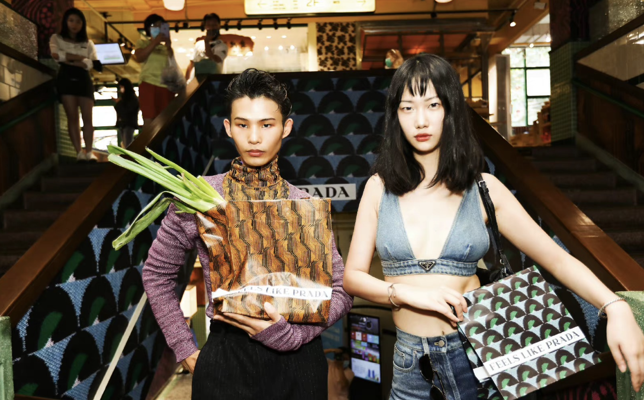 vứt rau lấy túi prada ảnh 3 vut rau lay tui prada anh 3