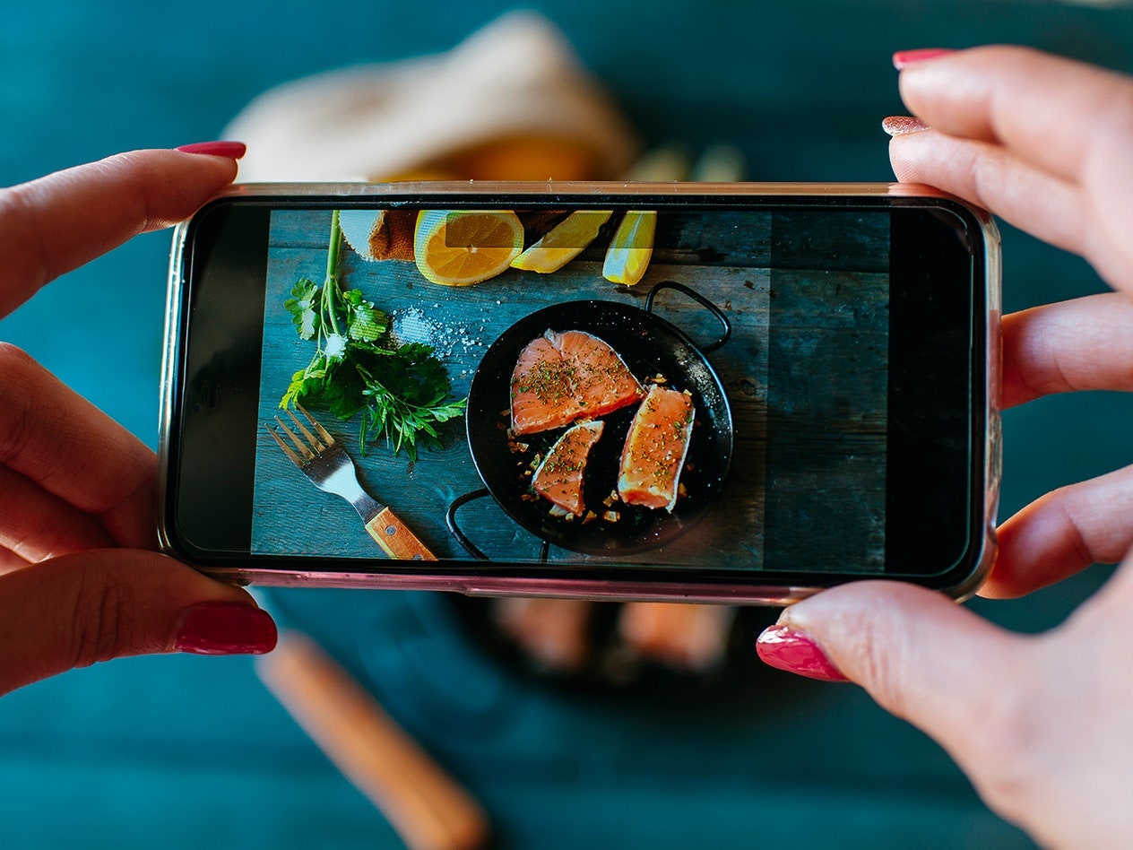 tiktok gay roi loan an uong anh 5